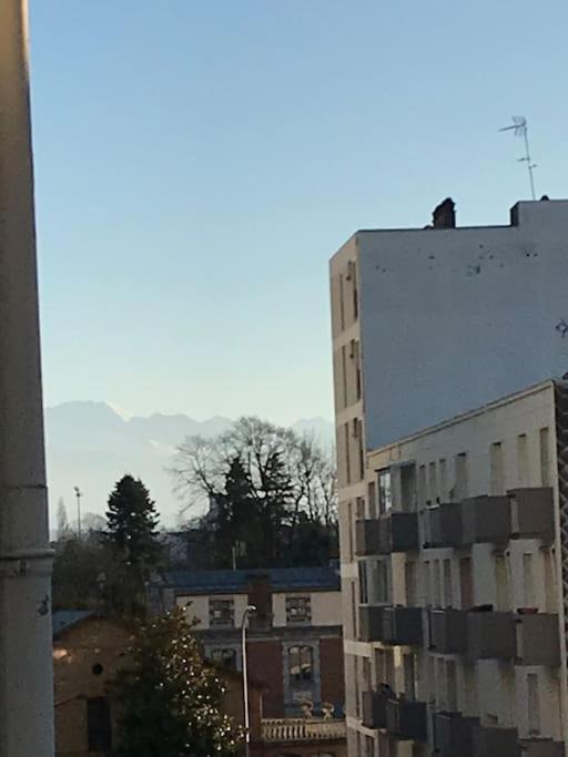 Le Voltaire -2 Chambres- 70M2- Hypercentre-Parking-Wifi Fibre- Nouvelle Literie Tarbes Exteriér fotografie